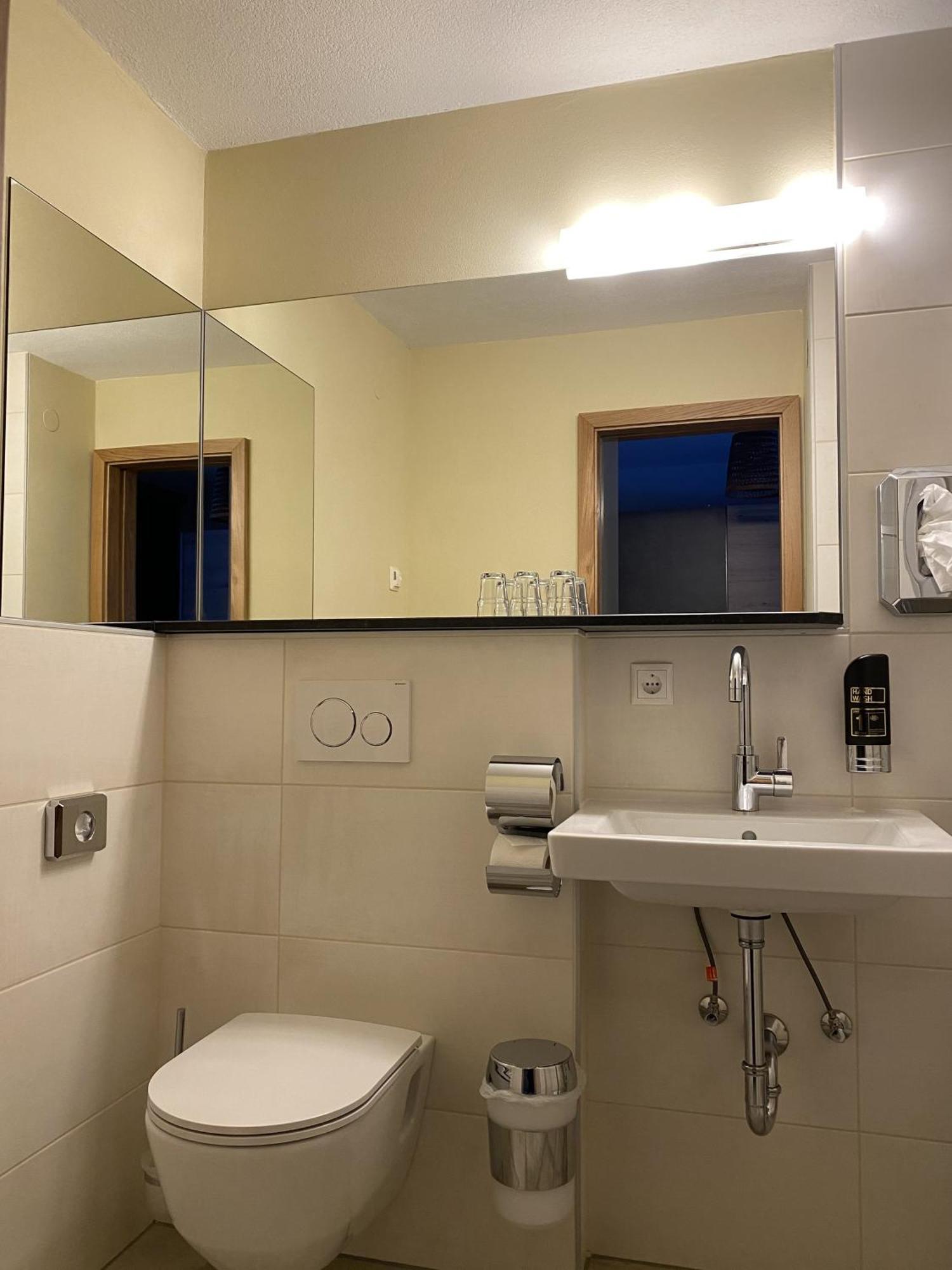הופגרטן אים בריקסנטל Fuchswirt Kelchsau Landgasthof-Hotel מראה חיצוני תמונה